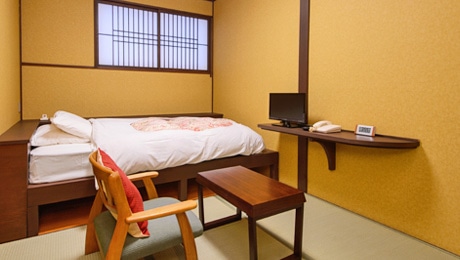 Photo:Main build Japanese style room(No Bath, No Toilet)