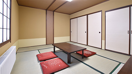 写真：ヌプリ館和室（バス・トイレ無）